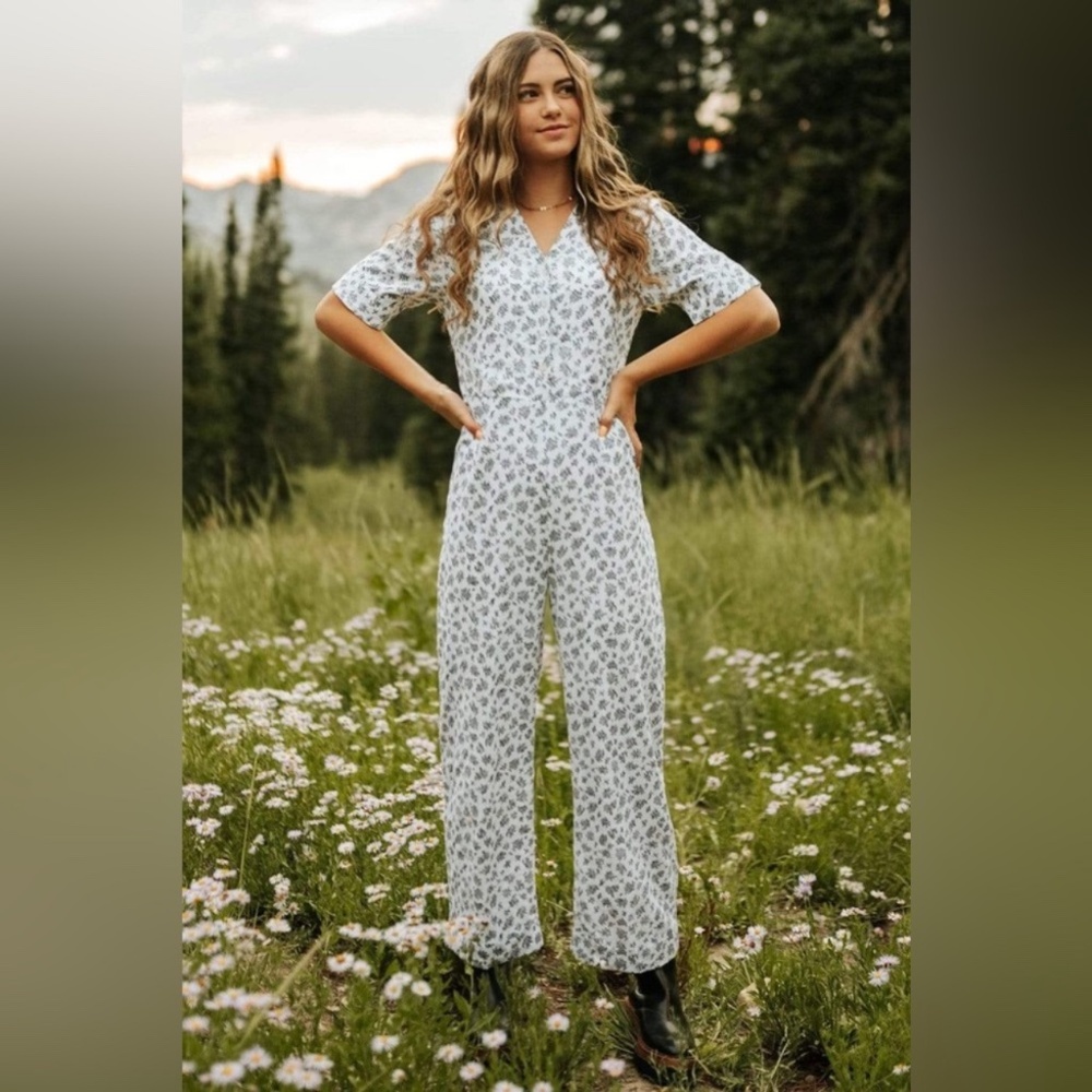Bobbie Wren Short Sleeve Cotton Jumpsuit  Floral Size Medium